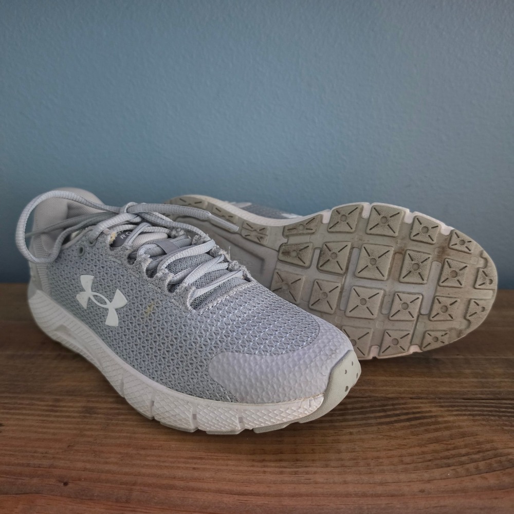 Under Armour Women‎ Running Shoes Grey Charged Rogue Mesh Sneakers 7.5